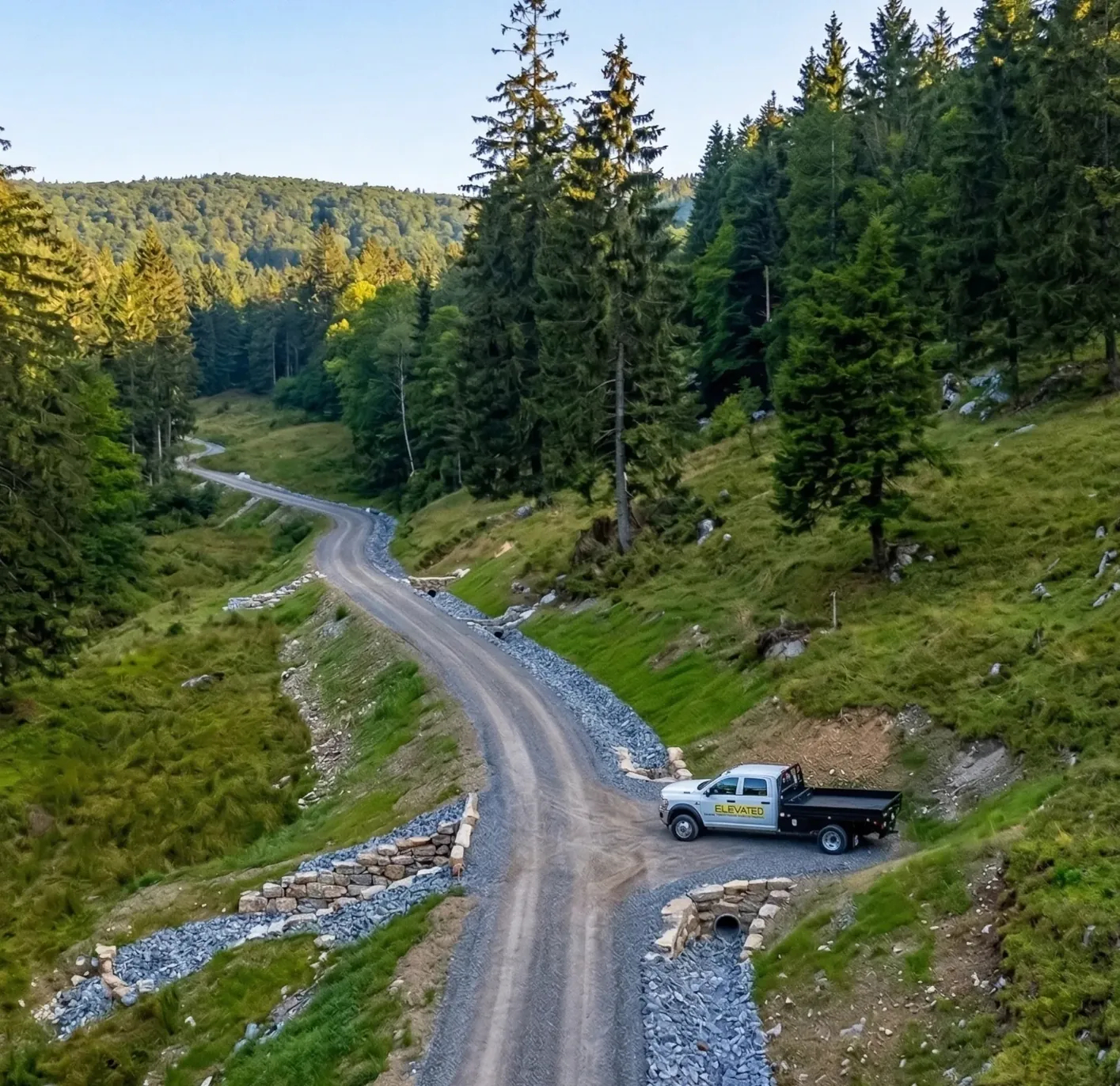 Gravel road and access installation